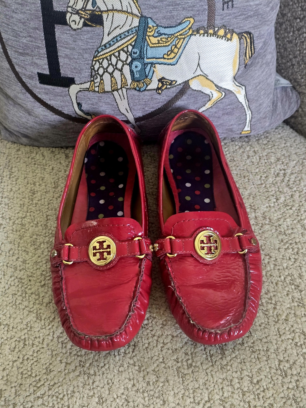 Tory Burch Red Patent Leather Loafers Driving Shoes Gold Logo-Size 9 RARE!!!